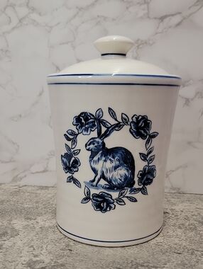 Anthropologie Molly Hatch Bunny Rabbit Canister Cookie Jar